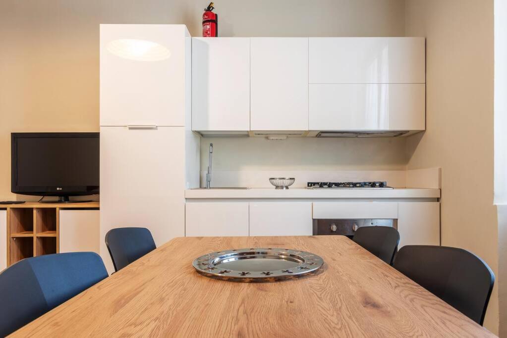 Da Giuliana - Moderno Bilocale Apartment Milano Ngoại thất bức ảnh